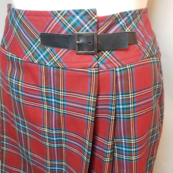 Red tartan front pleat short skirt - Picture 8 of 8